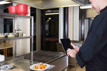 hotel com cozinha 24h